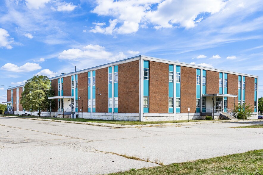 3233 Woodman Dr, Dayton, OH 45420 Office For Sale