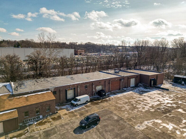 More Photos Of 1 Victor Way, Sharon Warehouse For Sale