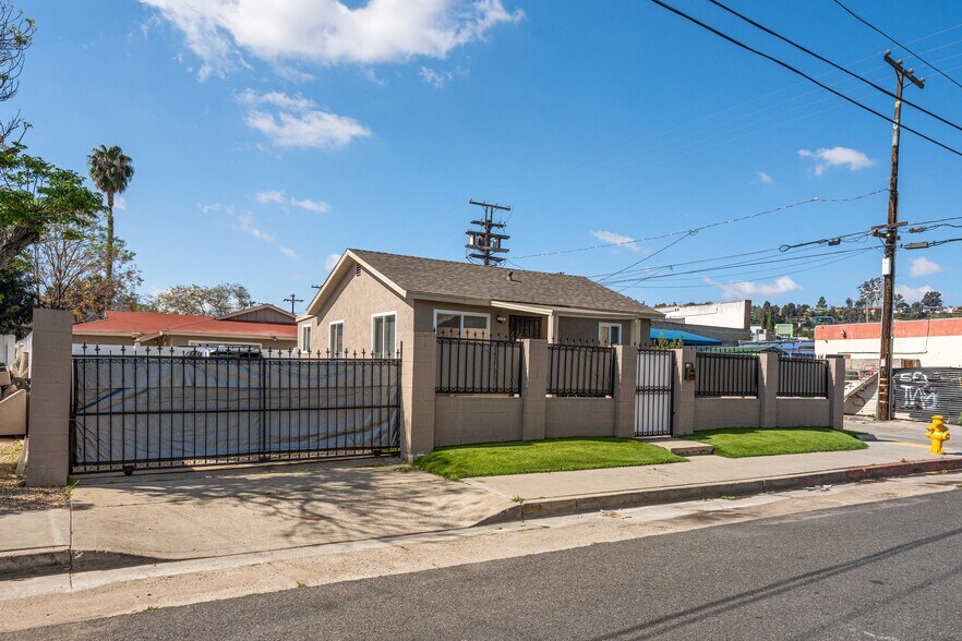 More Photos Of 855 Franklin Ave, El Cajon Multifamily For Sale