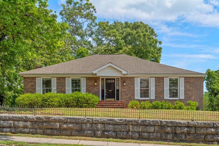 Primary Photo Of 300 Forest Ave, Chattanooga Office For Sale