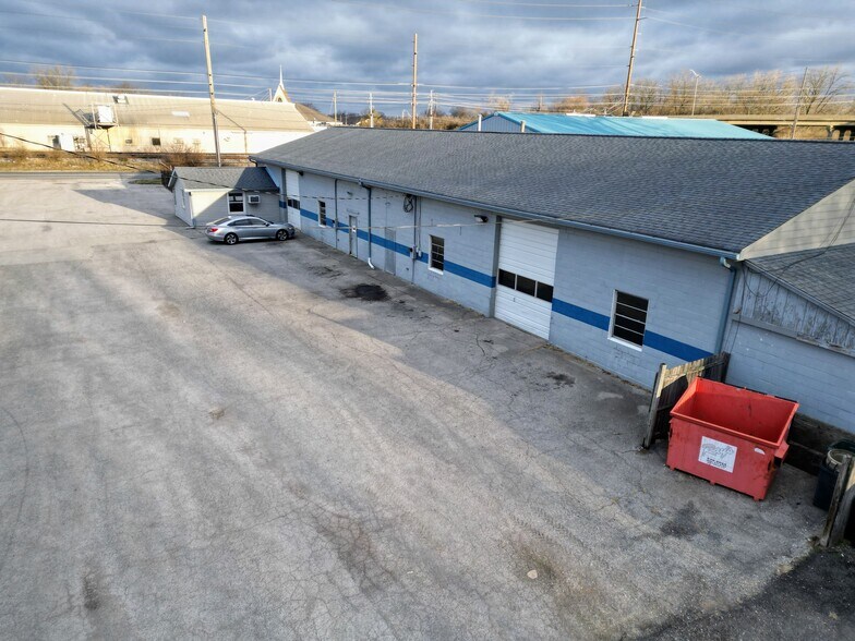 More Photos Of 4979 Massachusetts Ave, Indianapolis Warehouse For Lease