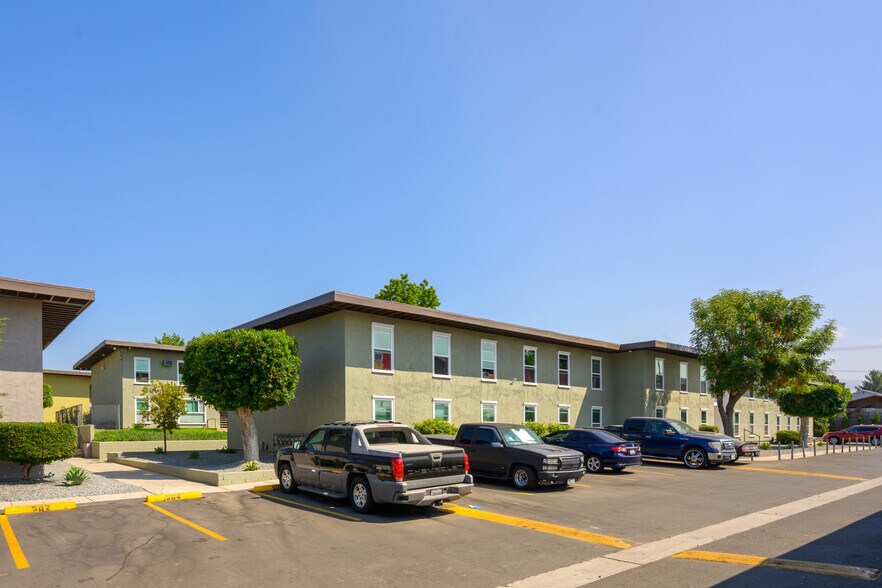 More Photos Of 10560 Haddon Ave, Pacoima Apartments For Sale