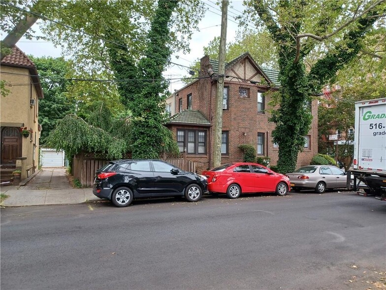 Primary Photo Of 2301A Avenue O, Brooklyn Parking Garage For Sale