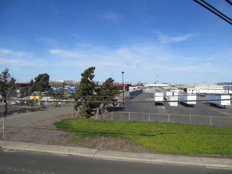 More Photos Of 2824 Regatta Blvd, Richmond Warehouse For Lease