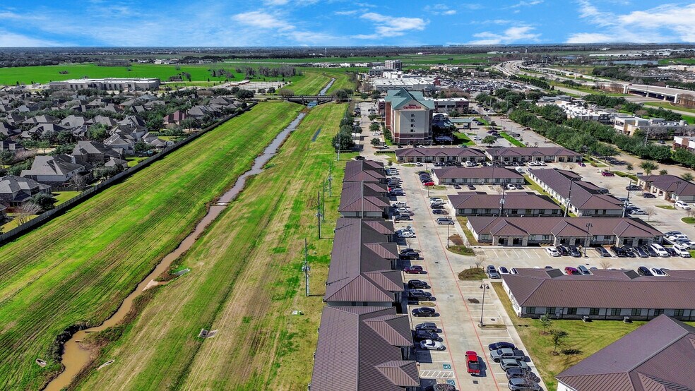 More Photos Of 800 Bonaventure Way, Sugar Land Medical For Sale