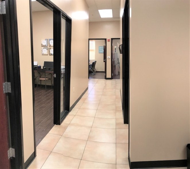 More Photos Of 1425 W Elliot Rd, Gilbert Medical For Sale