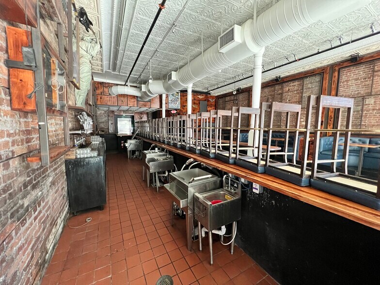 More Photos Of 1901 N 15th St, Tampa Freestanding For Lease