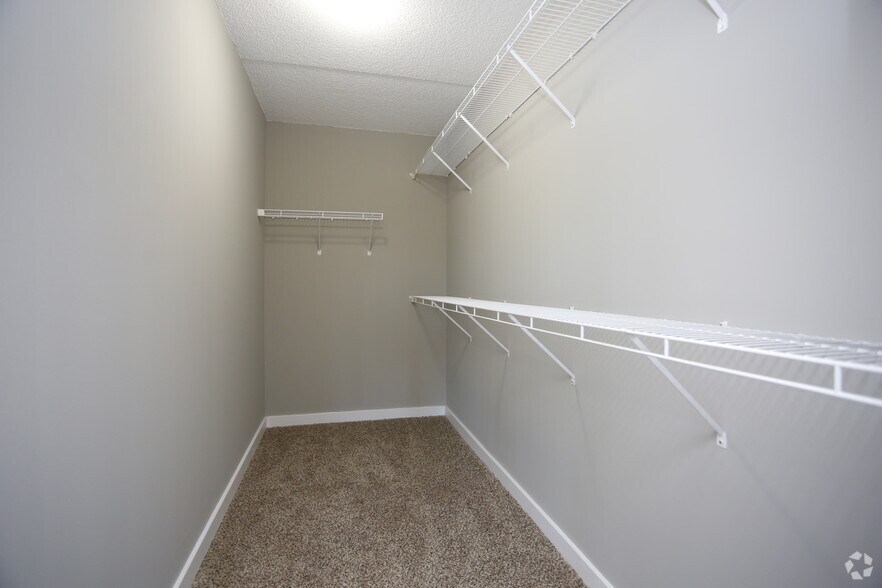 More Photos Of 1255 Town Center Rd, Vernon Hills Apartments For Lease