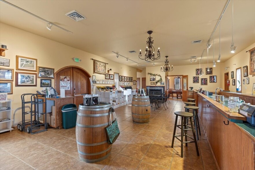More Photos Of 500 S Bonair Rd, Zillah Winery Vineyard For Sale
