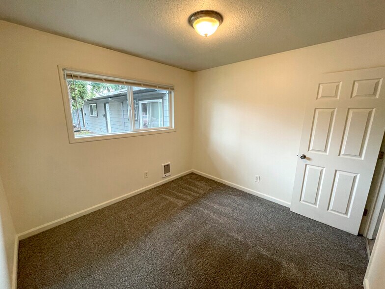 More Photos Of 9404-9416 N Lombard St, Portland Apartments For Sale