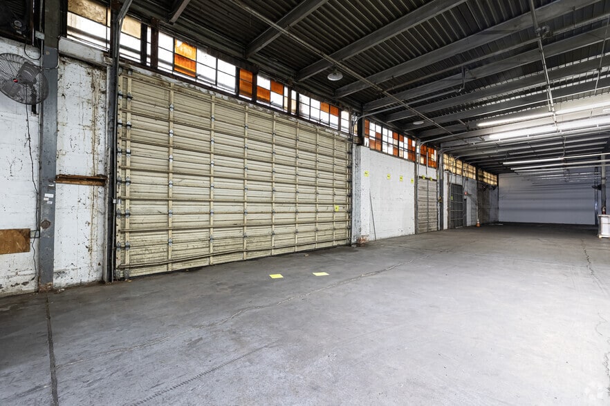 More Photos Of 125 McKee St, East Hartford Warehouse For Lease