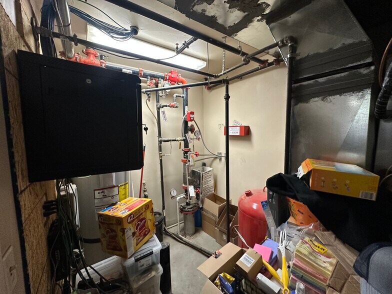 More Photos Of 1128 N Bulldog Rd, Cedar City Warehouse For Lease