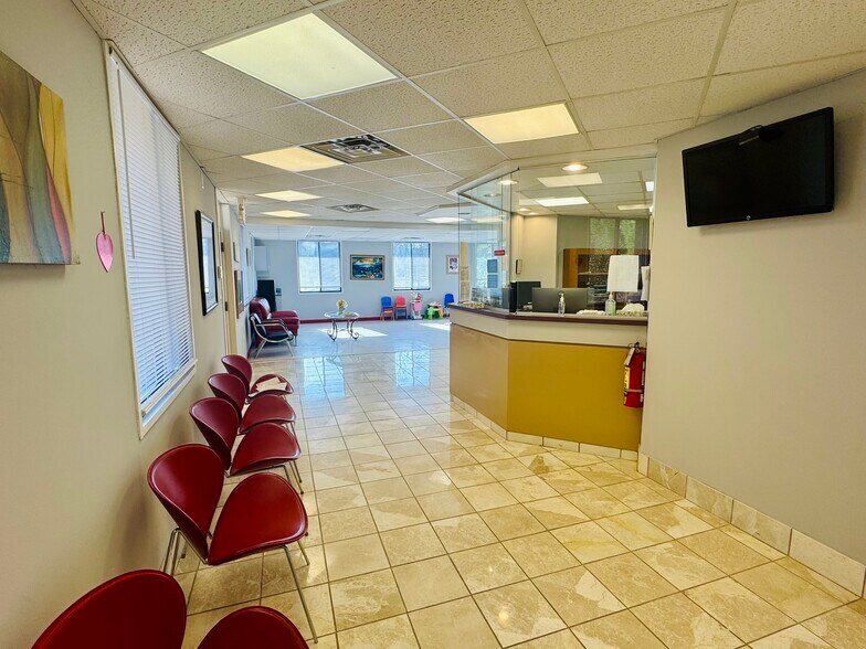 More Photos Of 12604-12606 Lake Ridge Dr, Woodbridge Medical For Sale