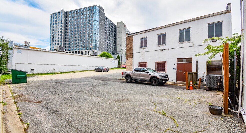 More Photos Of 11249 Fern St, Silver Spring Office For Sale