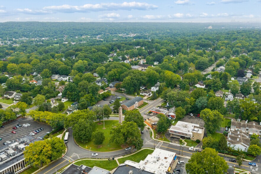 More Photos Of 210 Knickerbocker Rd, Cresskill Medical For Lease