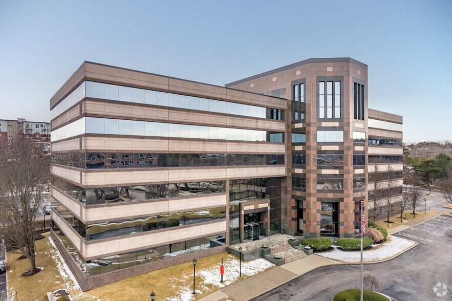 More Photos Of 400 Crown Colony Dr, Quincy Office For Lease