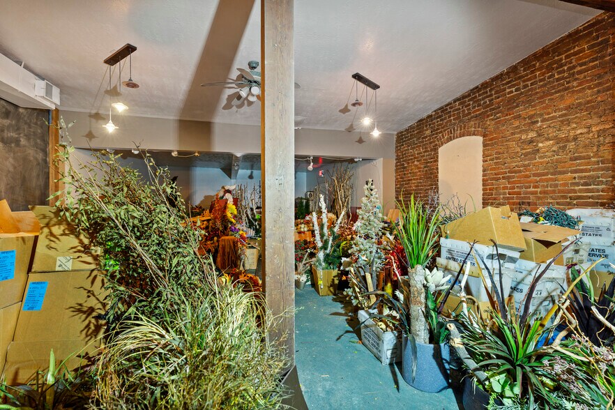 More Photos Of 2208-2212 S Washington blvd, Ogden Storefront Retail Office For Sale