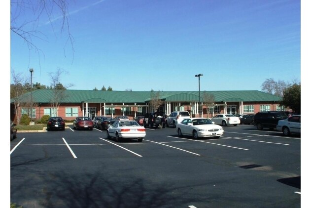 More Photos Of 410 S Herlong Ave, Rock Hill Unknown For Lease