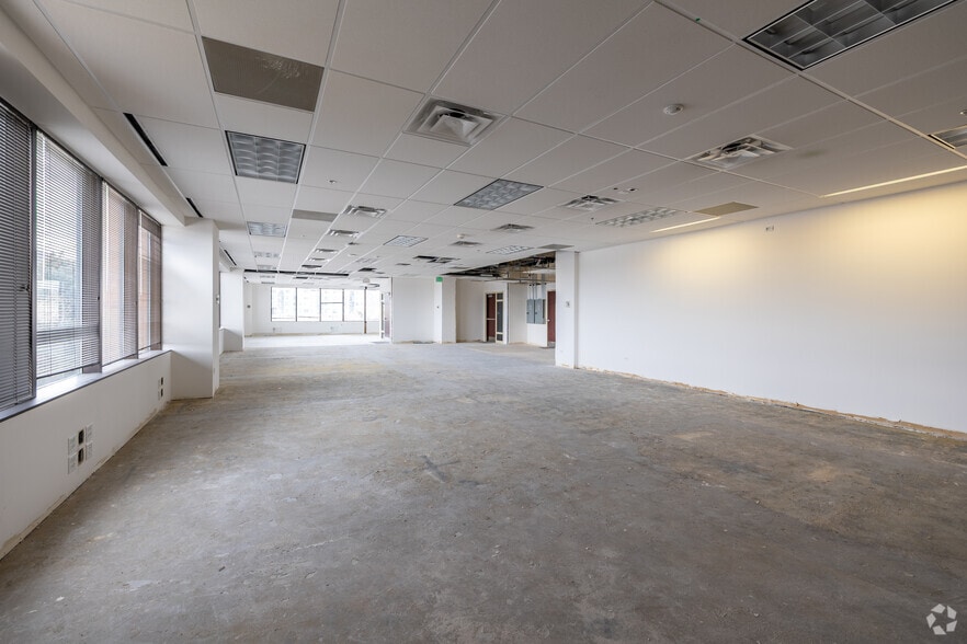 More Photos Of 14001 E Iliff Ave, Aurora Office For Sale