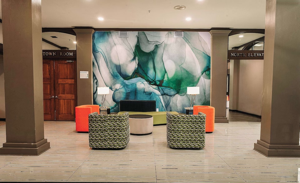 More Photos Of 201 Water Country Pky, Williamsburg Hotel For Sale