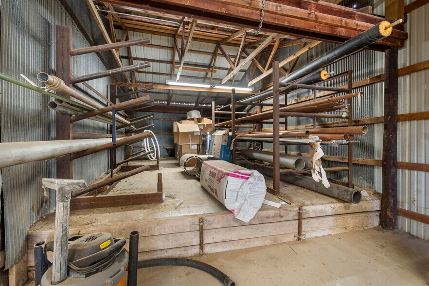 More Photos Of 2752 E Kearney St, Springfield Freestanding For Sale