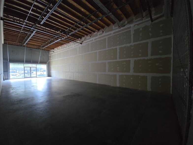 More Photos Of 7500 Arroyo Cir, Gilroy Light Distribution For Sale