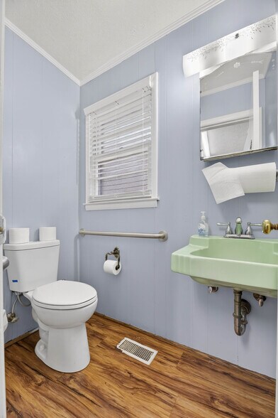 More Photos Of 3310 Henry Rd, Anniston Healthcare For Sale