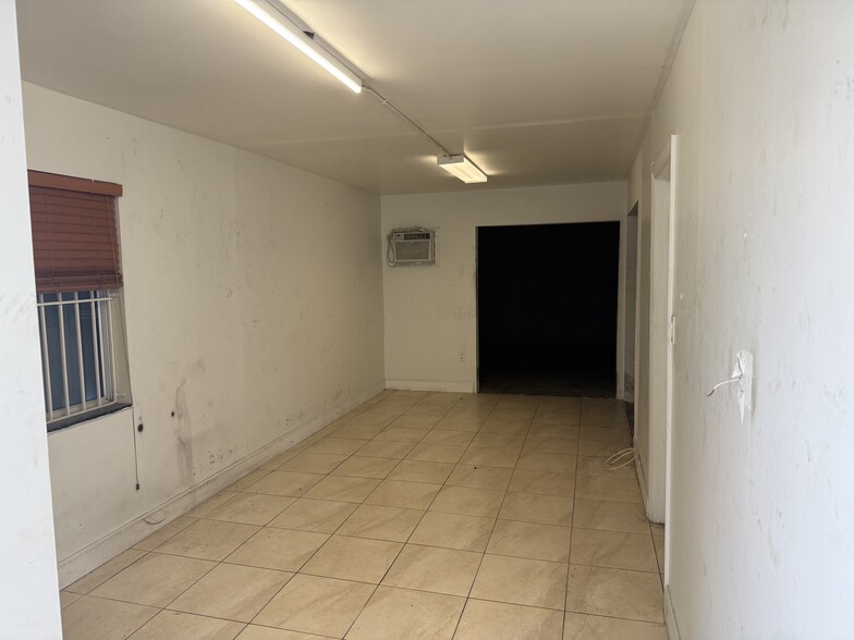 More Photos Of 2205 W 80th St, Hialeah Warehouse For Sale