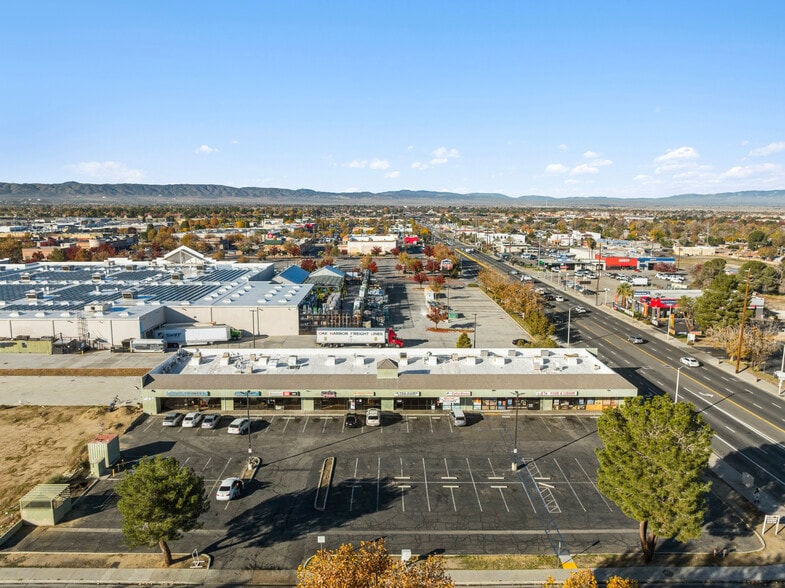 More Photos Of 43535 Gadsden Ave, Lancaster Unknown For Lease