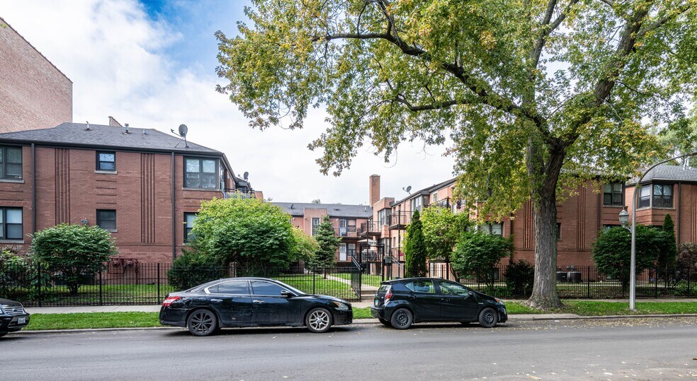 More Photos Of 7314-7322 N Winchester Ave, Chicago Apartments For Sale