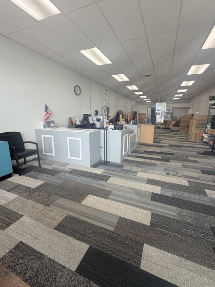 More Photos Of 1454 Bethel Rd, Columbus General Retail For Sale