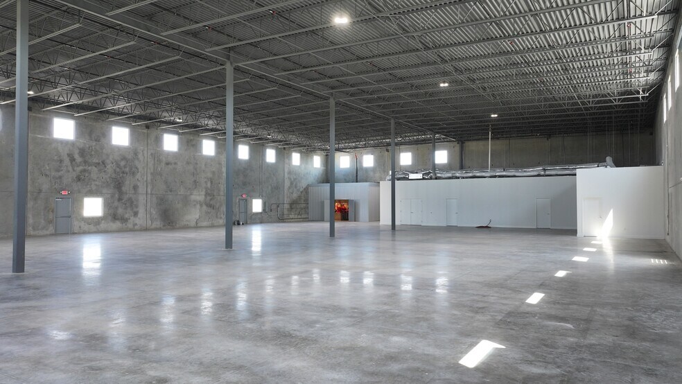 More Photos Of 12522 FM 1625, Creedmoor Warehouse For Sale