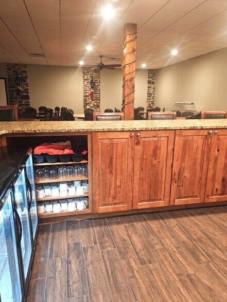 More Photos Of 58 S 3rd St, Oxford Restaurant For Sale