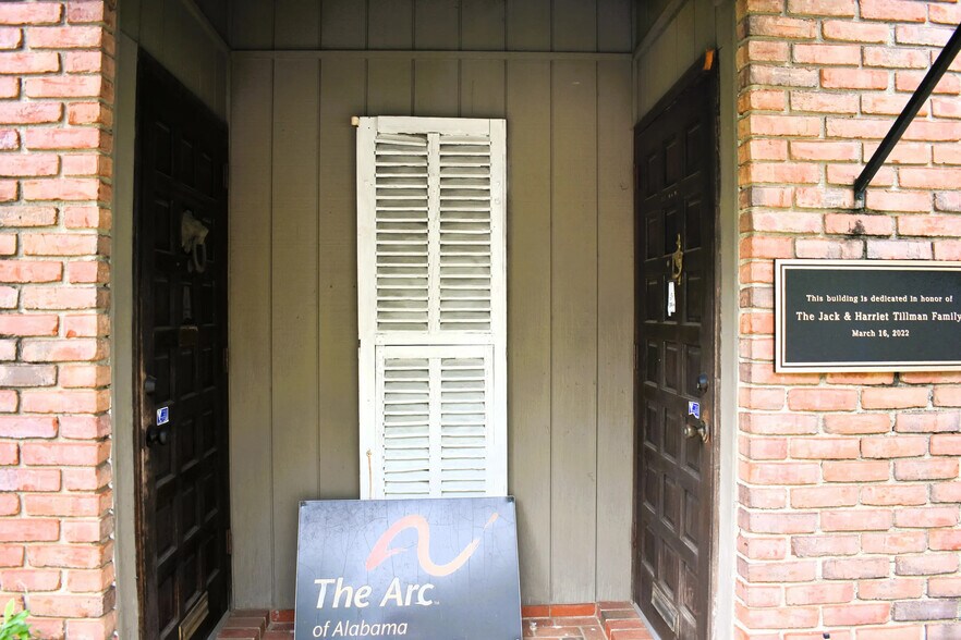 More Photos Of 557-559 S Lawrence St, Montgomery Office For Sale