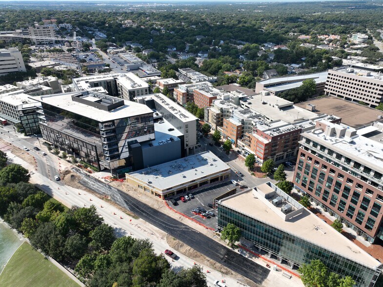 More Photos Of W 7th St, Fort Worth Unknown For Lease