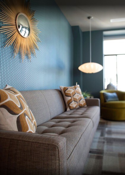 More Photos Of 329 Primrose Rd, Burlingame General Retail For Sale