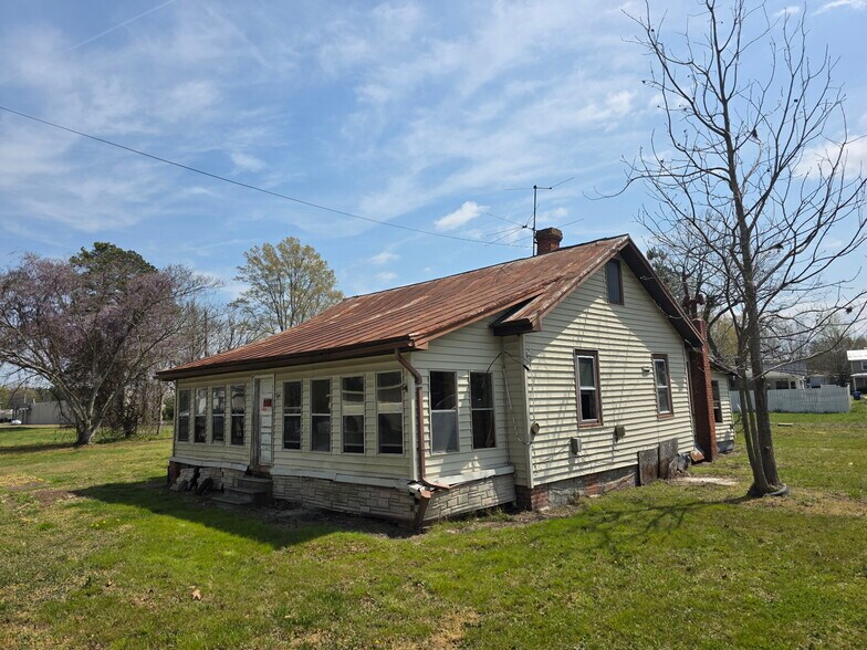 Primary Photo Of 1006 Badham Rd, Edenton Flex For Sale