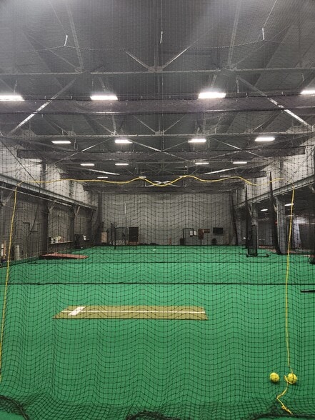 More Photos Of 340 McKinstry Ave, Chicopee Manufacturing For Lease