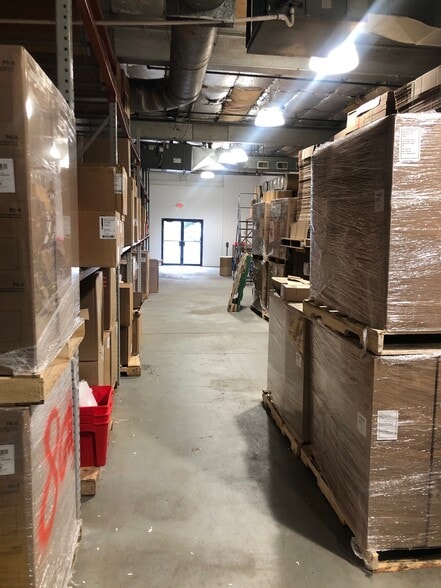 More Photos Of 3145 Bordentown Ave, Parlin Showroom For Sale