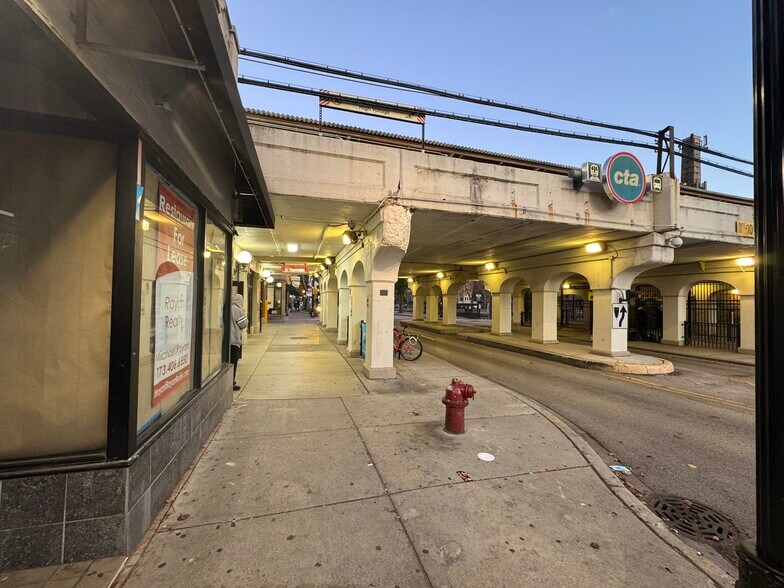 More Photos Of 1124 W Thorndale Ave, Chicago Storefront For Lease