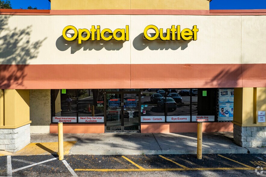 More Photos Of 1510-1526 E Fowler Ave, Tampa Storefront For Lease