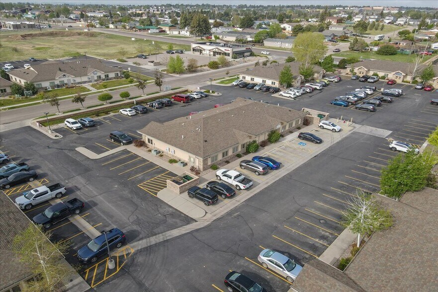 More Photos Of 4100-4140 Laramie St, Cheyenne Medical For Sale