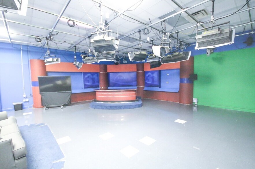 More Photos Of 1201 Stuart Ave, Albany Medical For Sale