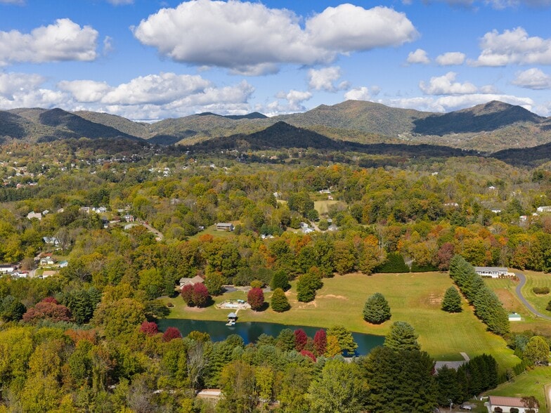 More Photos Of 355 Johnson Dr, Canton Specialty For Sale