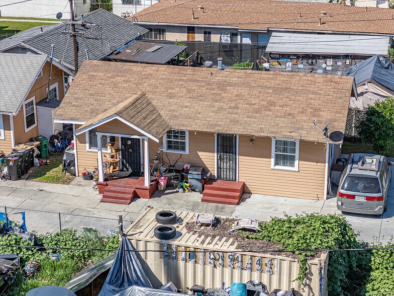 More Photos Of 1565 W 51st St, Los Angeles Multifamily For Sale