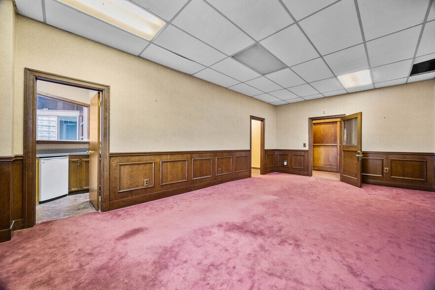 More Photos Of 39-49 St Bridgets Dr, Rochester Manufacturing For Sale