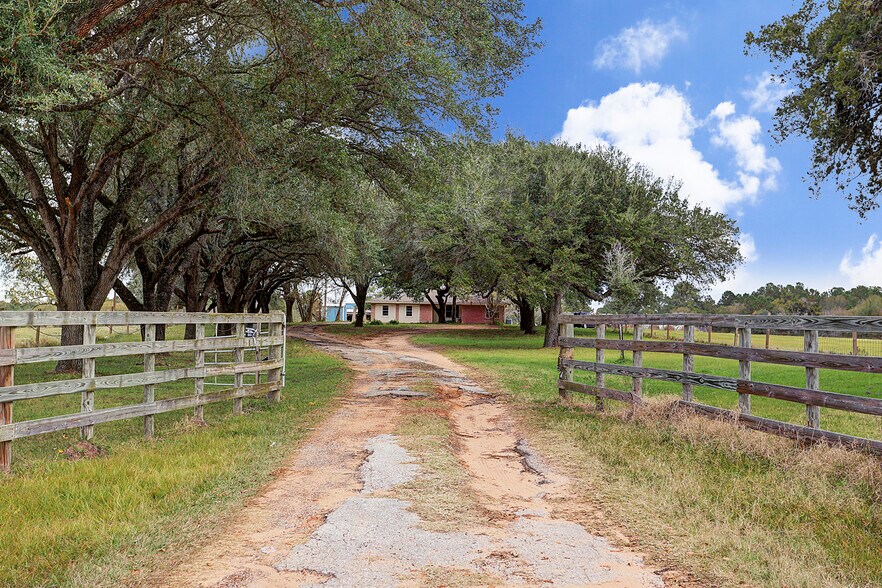More Photos Of TBD Magnolia Road Rd, Hockley Land For Sale