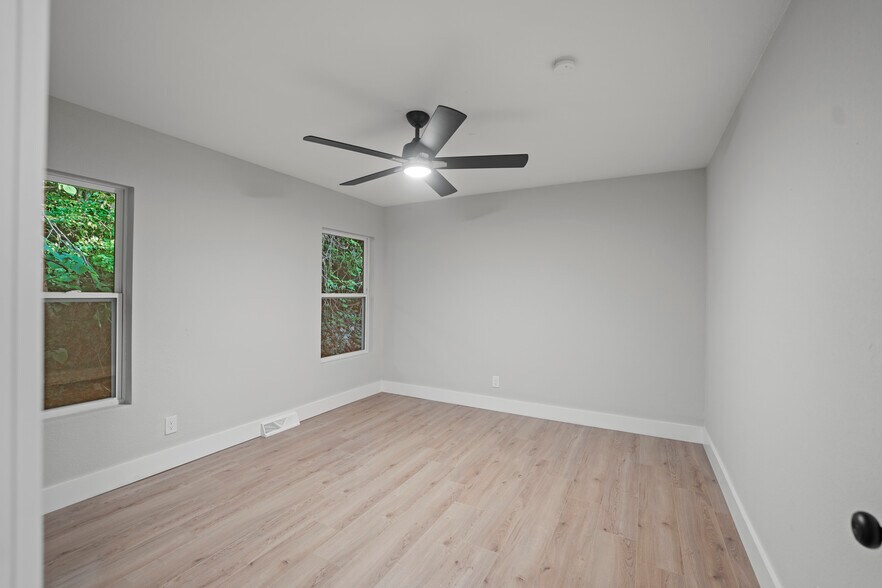 More Photos Of 6020 Weems Rd, Knoxville Specialty For Sale