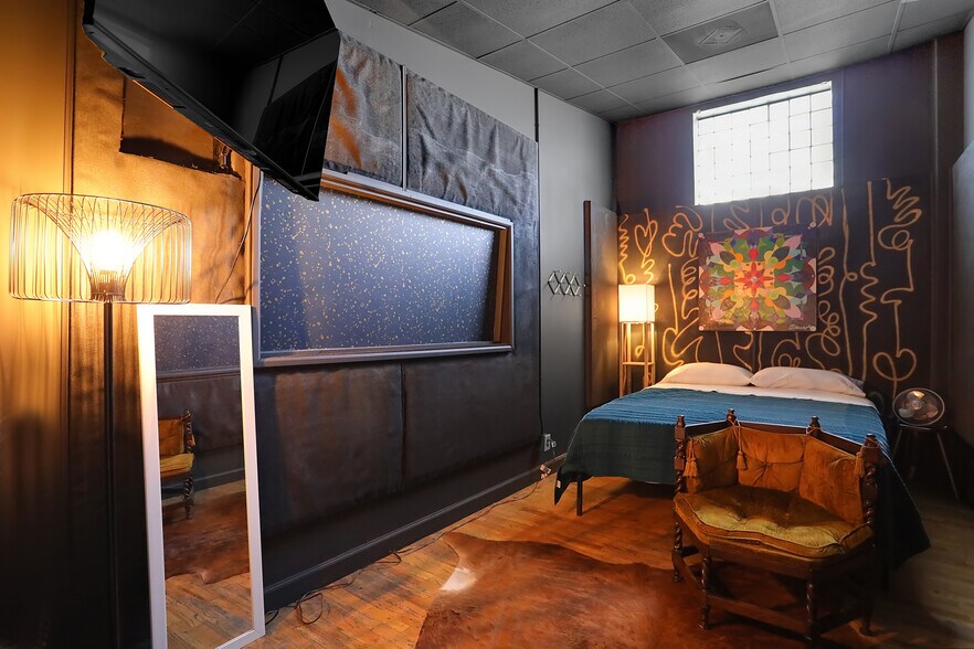 More Photos Of 2258 Young Ave, Memphis Loft Creative Space For Sale