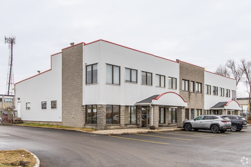 More Photos Of 22 Jamie Ave, Nepean Warehouse For Lease